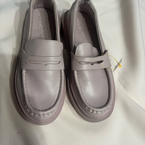 Women's Loafers in Light Purple - Picture 8 of 9